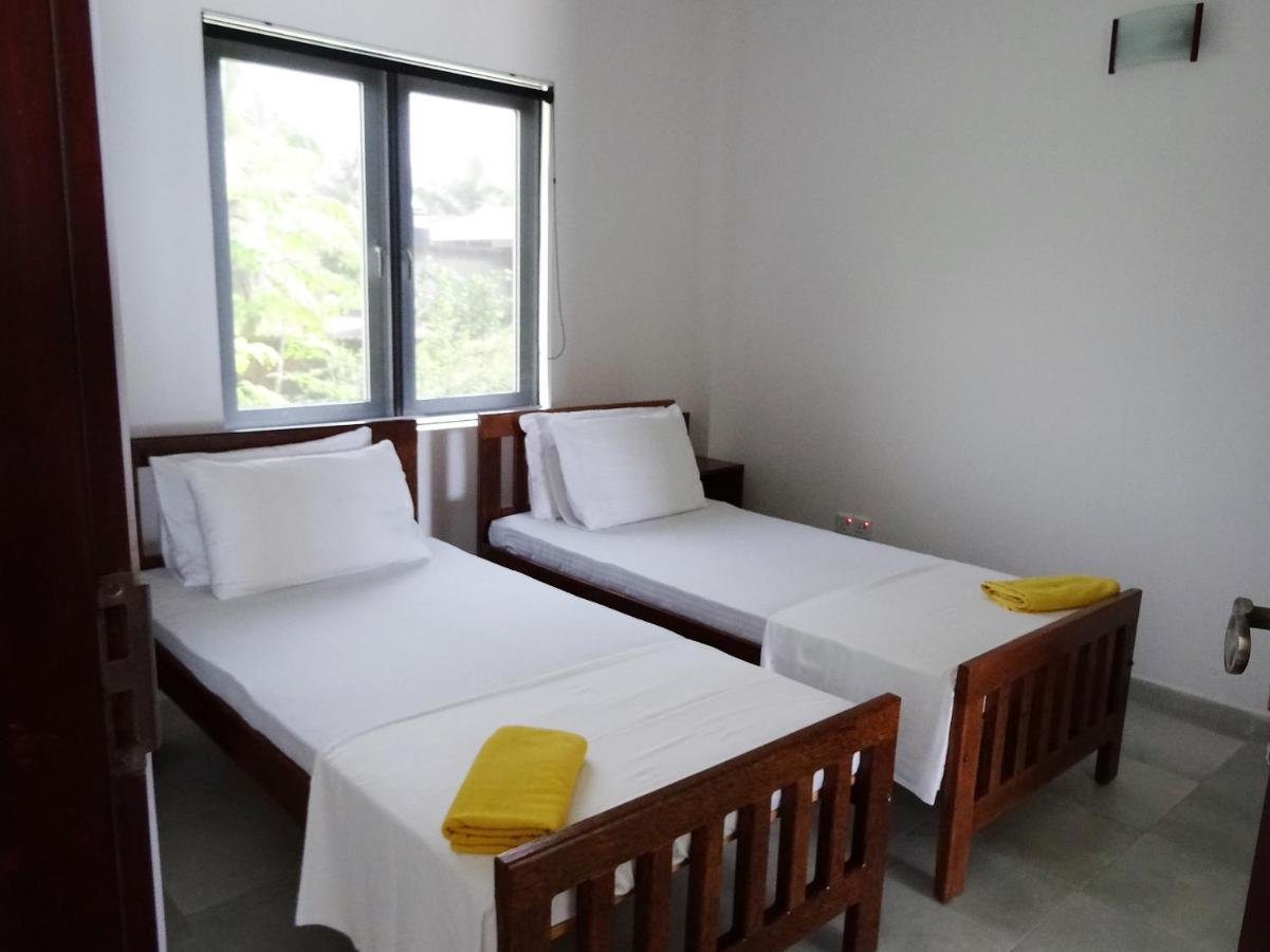 Amssler Beach Stay Калутара Екстер'єр фото