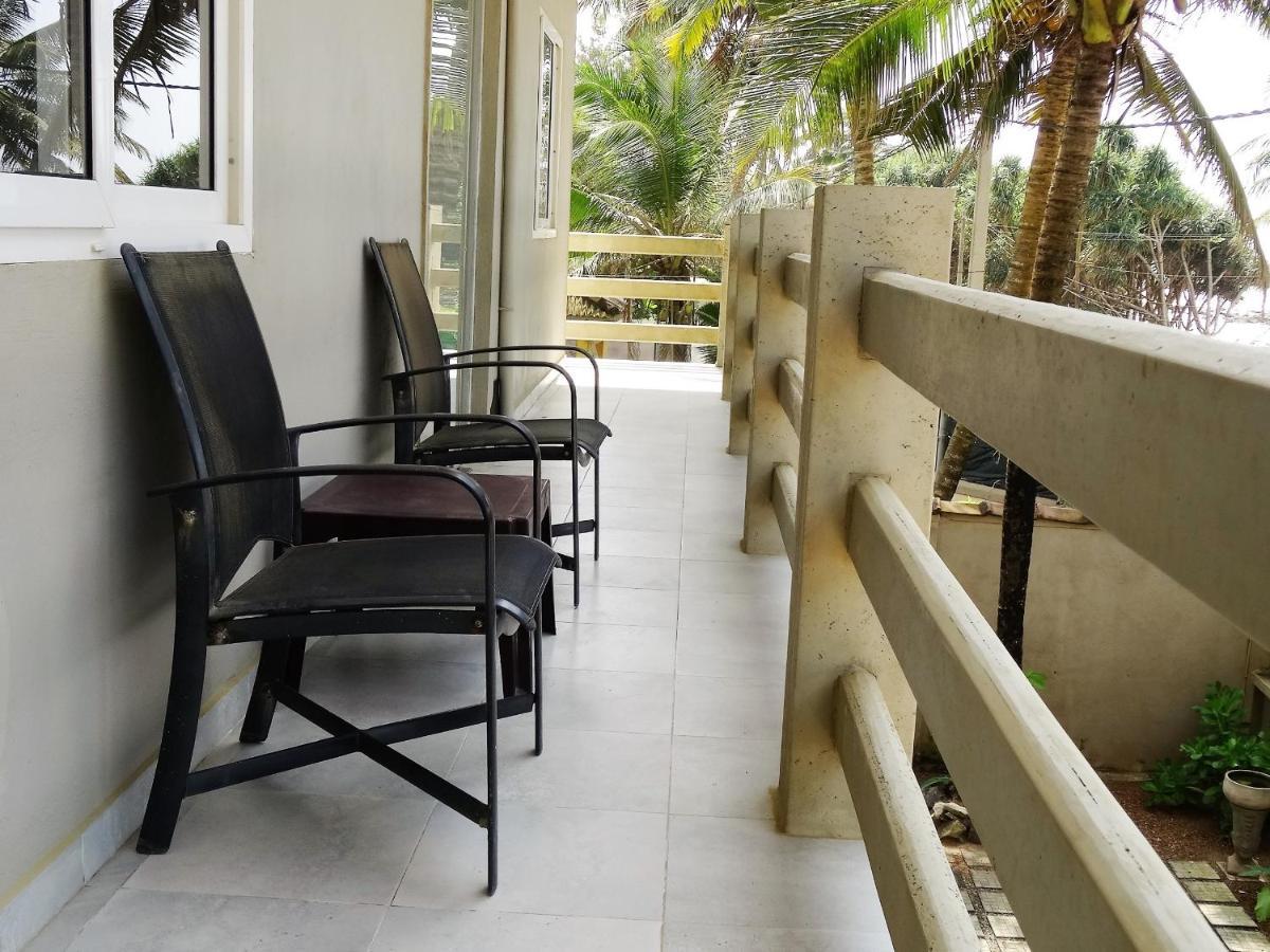 Amssler Beach Stay Калутара Екстер'єр фото