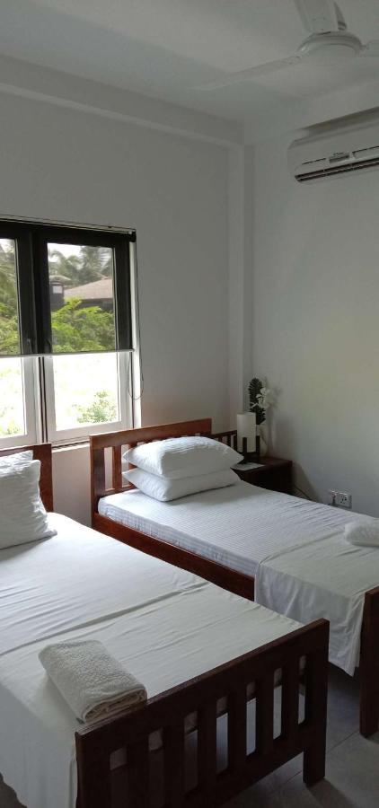 Amssler Beach Stay Калутара Екстер'єр фото