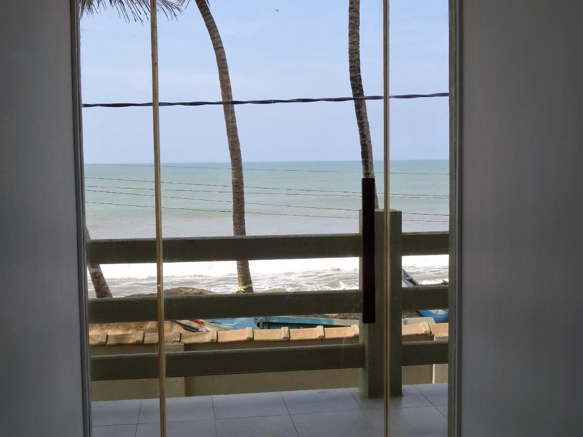Amssler Beach Stay Калутара Екстер'єр фото