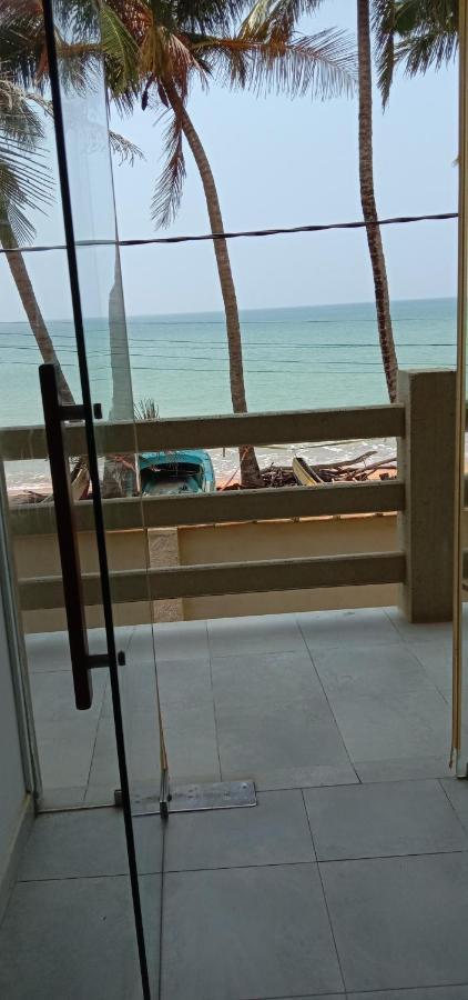 Amssler Beach Stay Калутара Екстер'єр фото
