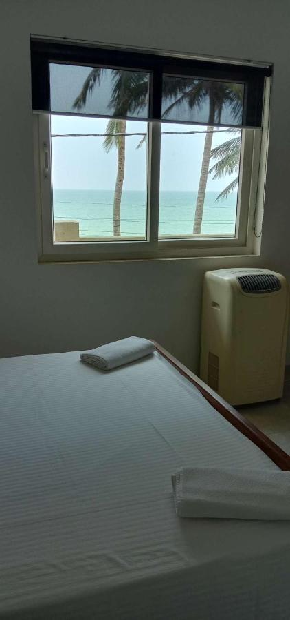 Amssler Beach Stay Калутара Екстер'єр фото