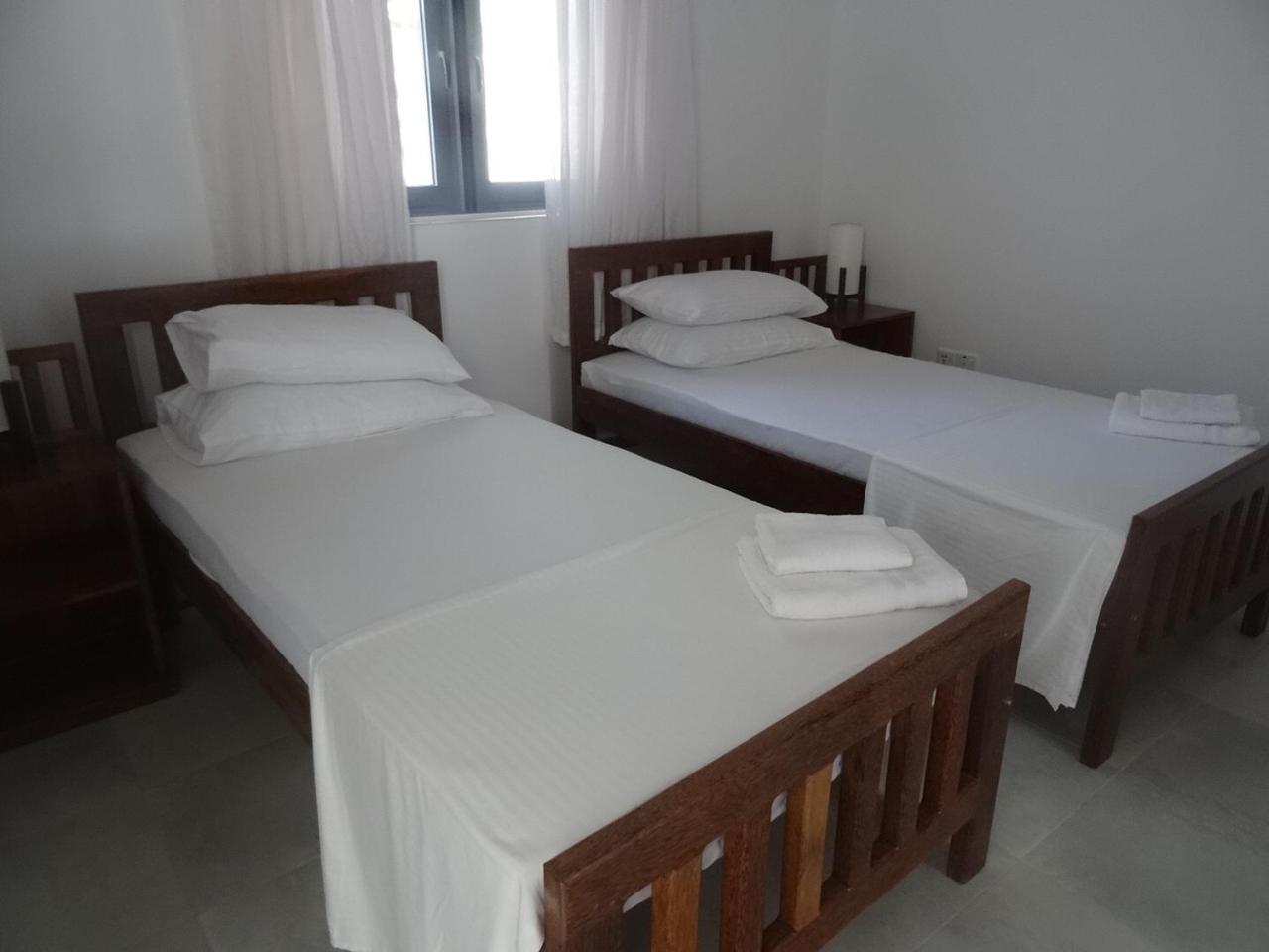 Amssler Beach Stay Калутара Екстер'єр фото
