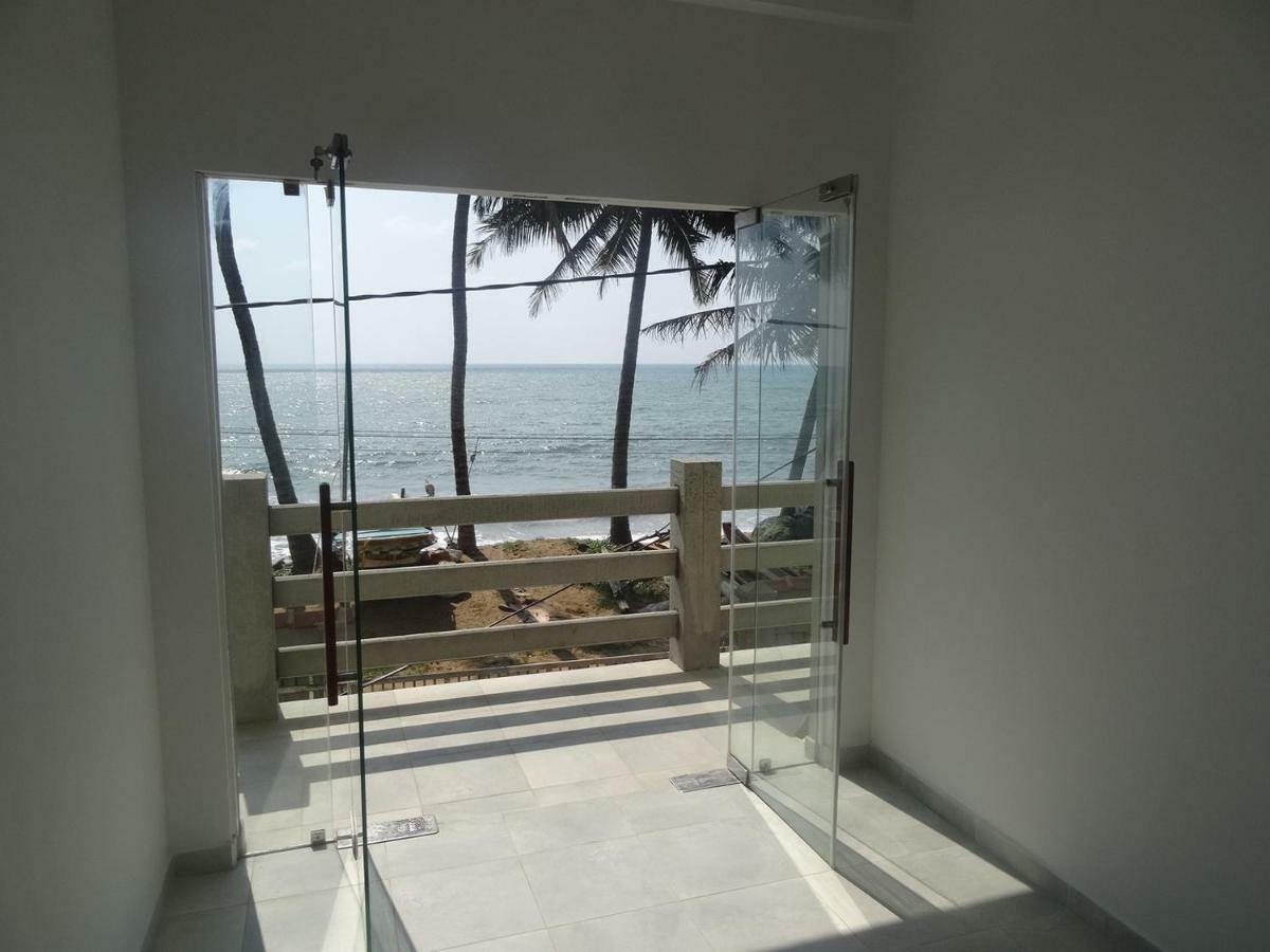 Amssler Beach Stay Калутара Екстер'єр фото